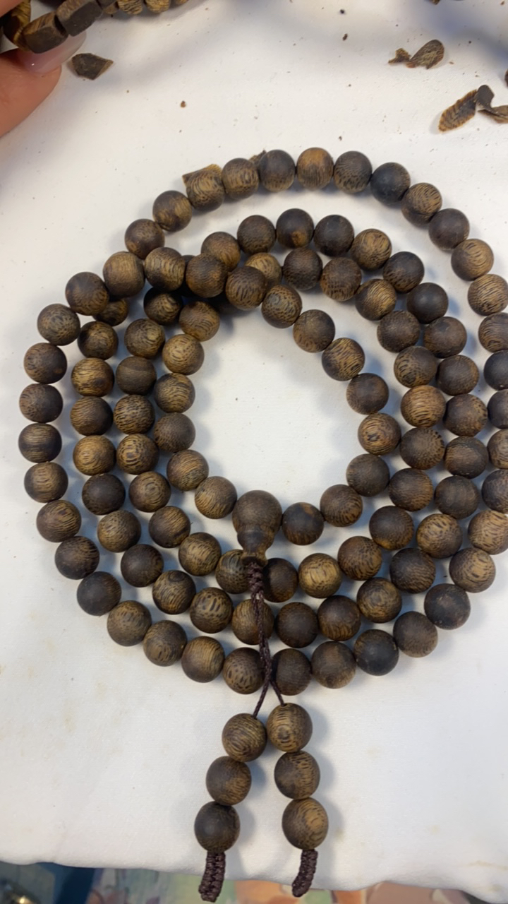奇楠沉香0.9透顶路手串42克