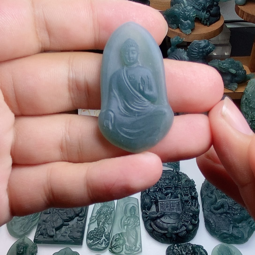 定制翡翠未镶嵌阿米