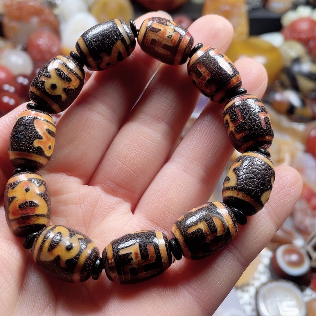 玛瑙/玉髓挂件未镶嵌