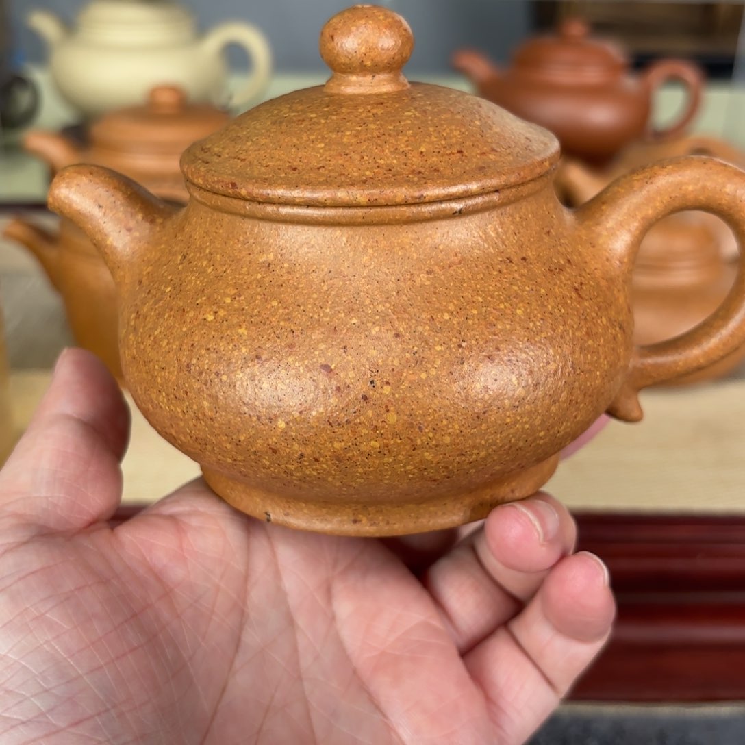 紫砂茶壶梨皮黄段潘壶230