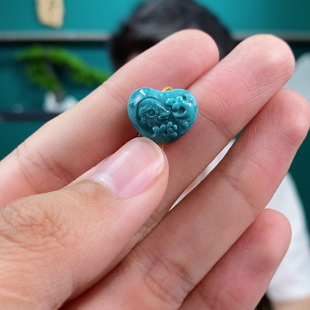 未镶嵌绿松石珠宝奇石