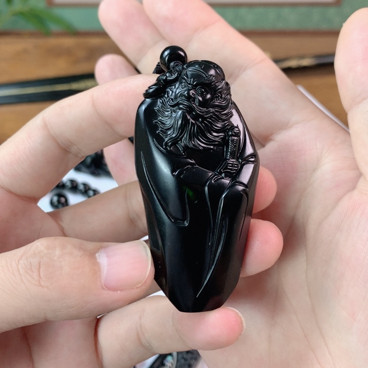锅***师和田玉未镶嵌颈饰
