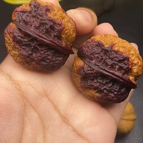 文玩核桃把件39尺饕餮