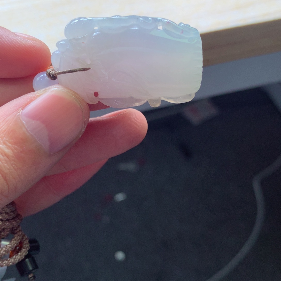 翡翠颈饰未镶嵌吊坠