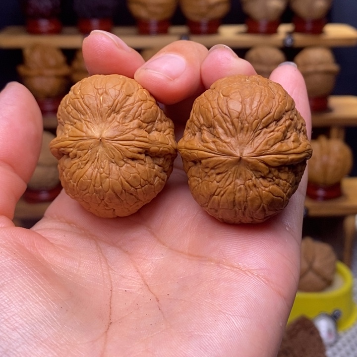 文玩核桃把件玄跪地甲27