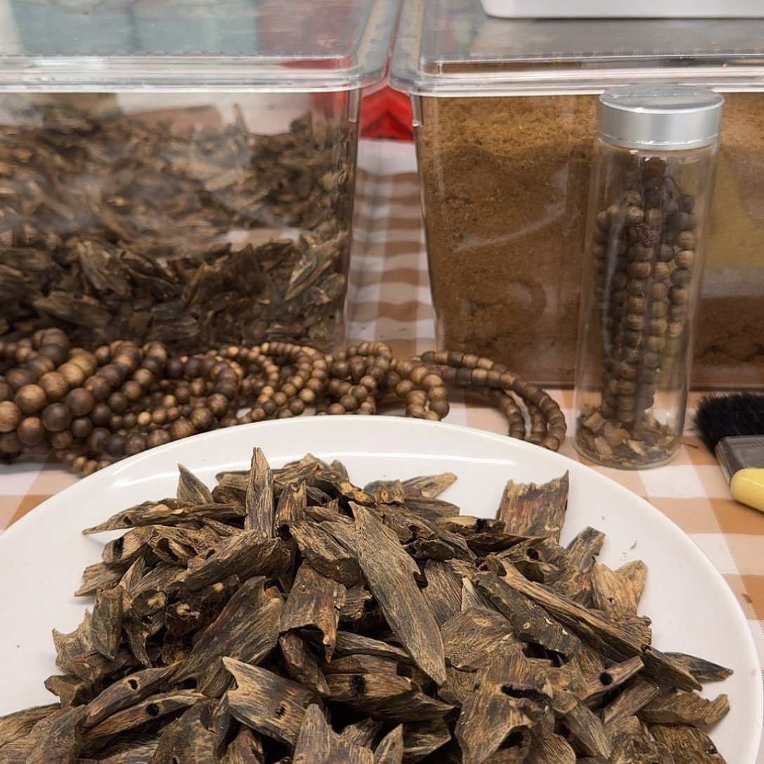 沉香沉香碎屑乌身块料100克