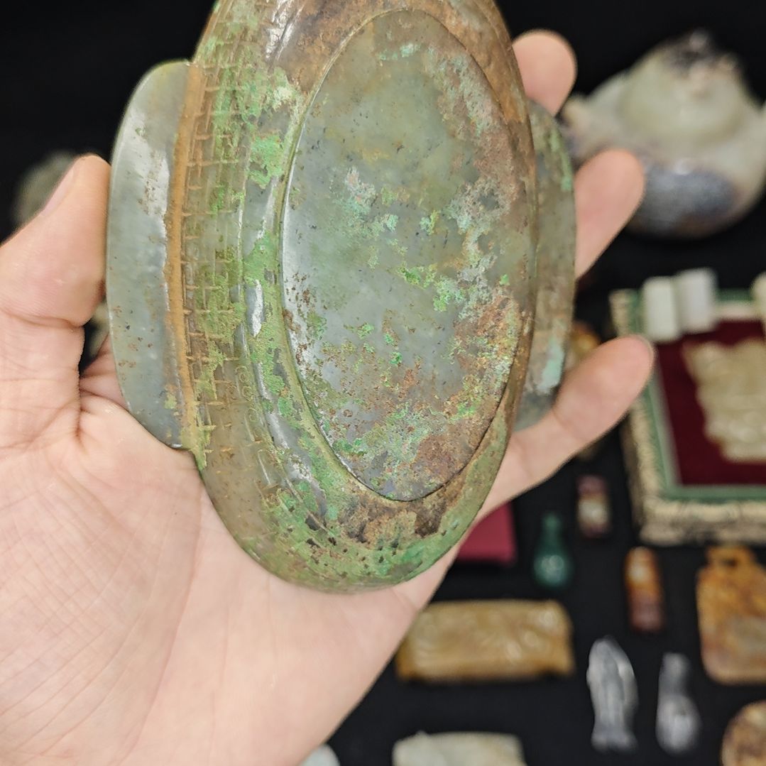 飞***光和田玉未镶嵌车挂