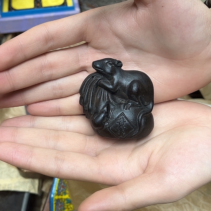 大叶紫檀（黑酸枝木类）