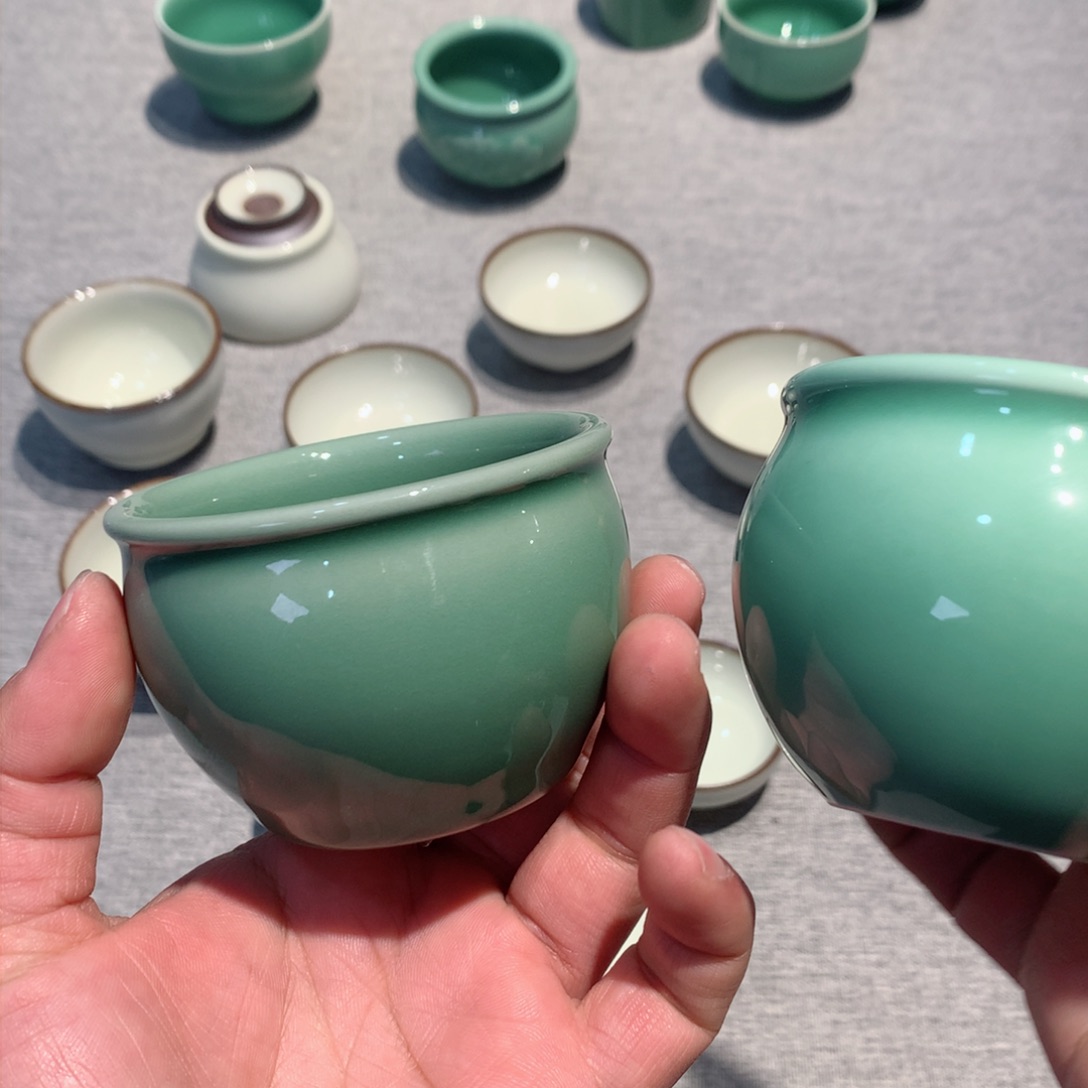 可****语龙泉青瓷茶具两个