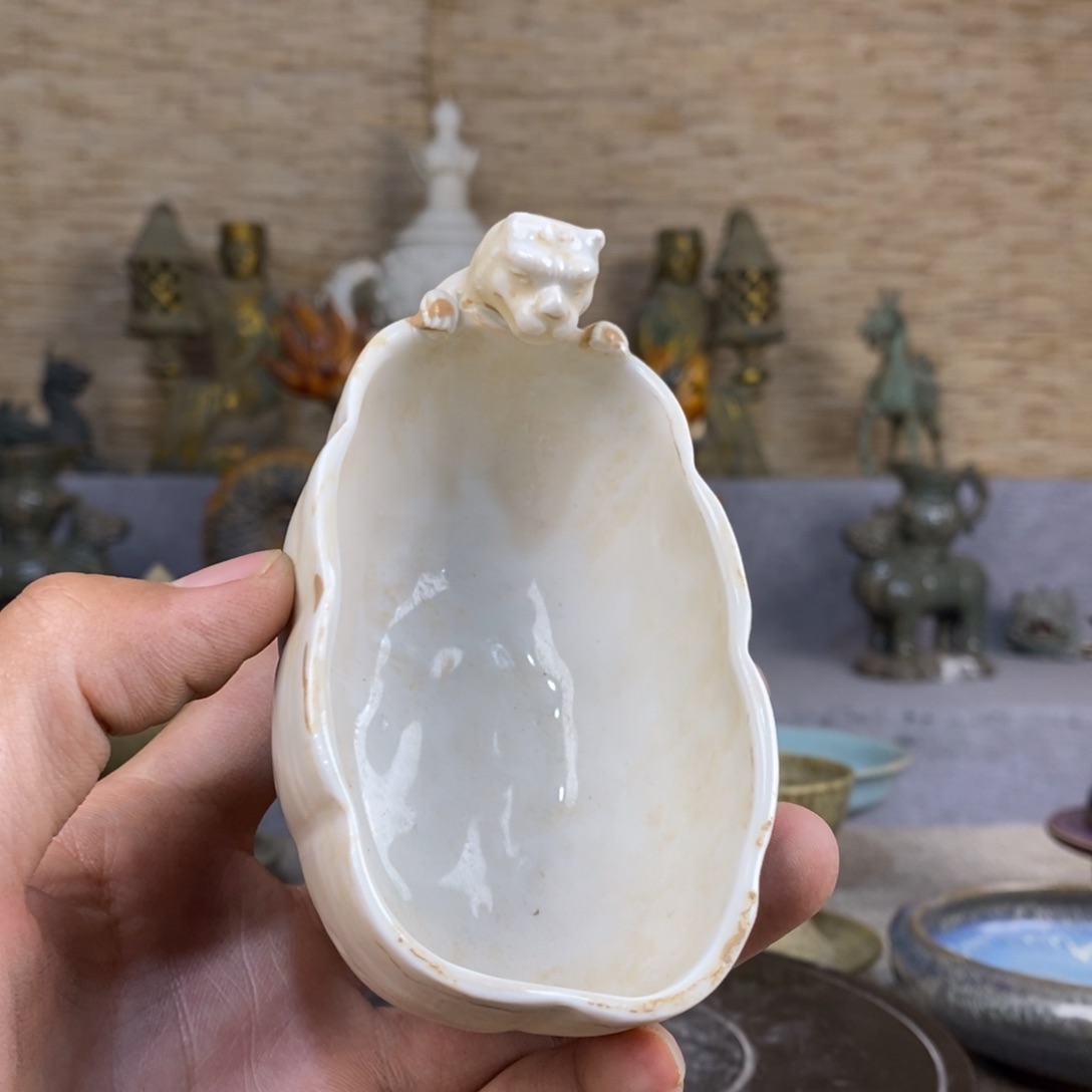 摆件陶瓷艺术家的作品是