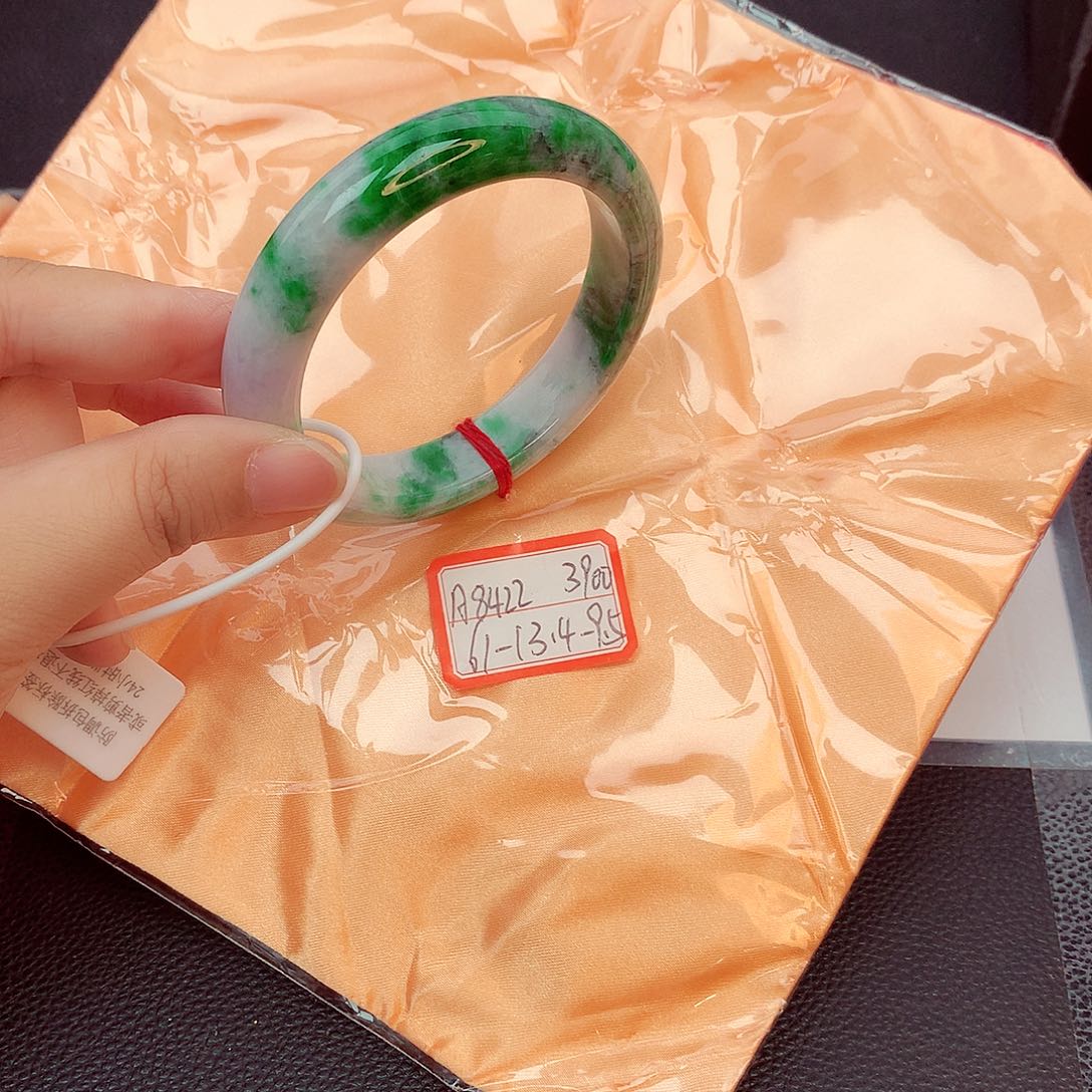 翡翠未镶嵌手镯缅甸翡翠