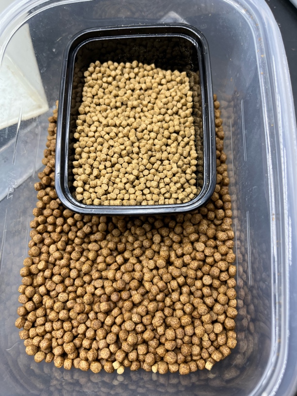 小鳄龟小压成鳄龟饲料压成龟粮200克