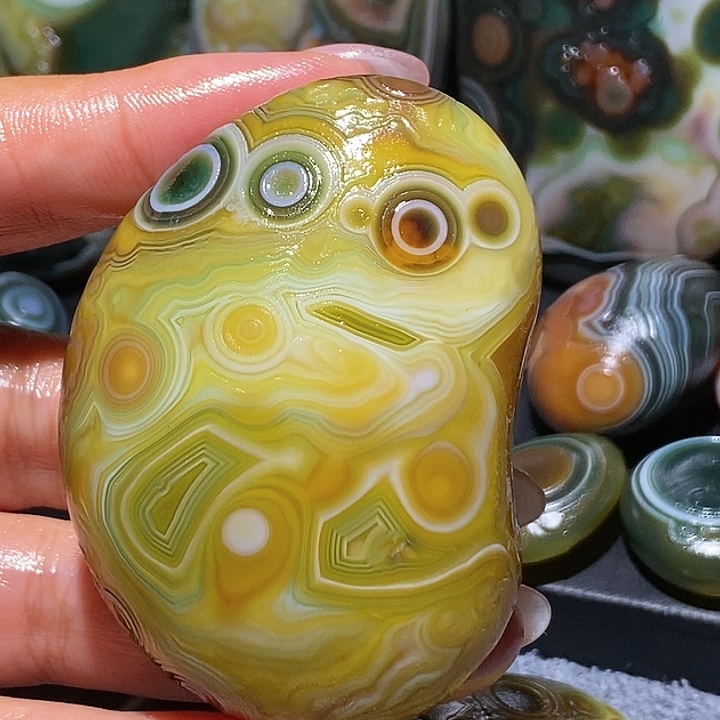玛瑙/玉髓未镶嵌珠宝奇石69