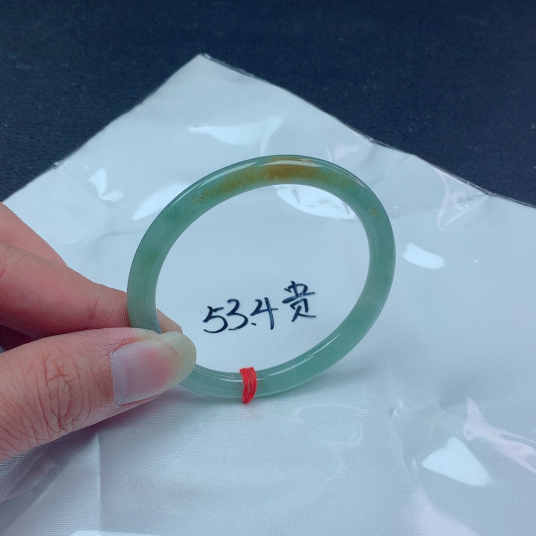 翡翠手镯未镶嵌翡翠手镯