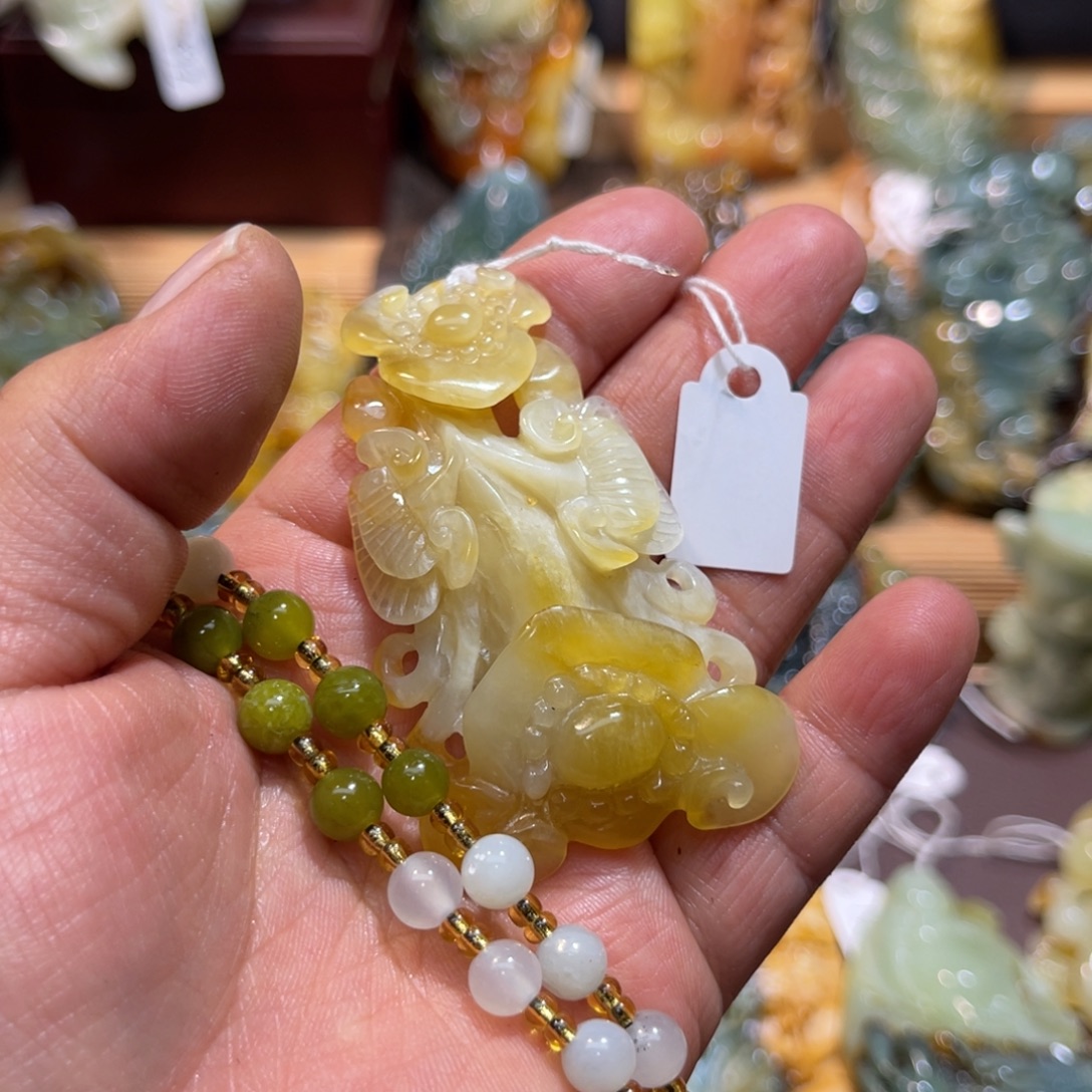 蛇纹石玉未镶嵌吊坠(赠链)