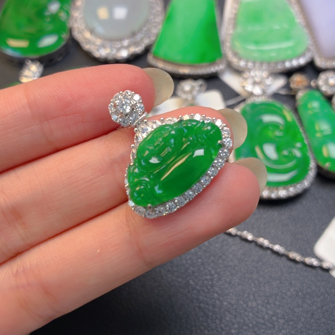 翡翠银S925镶嵌颈饰