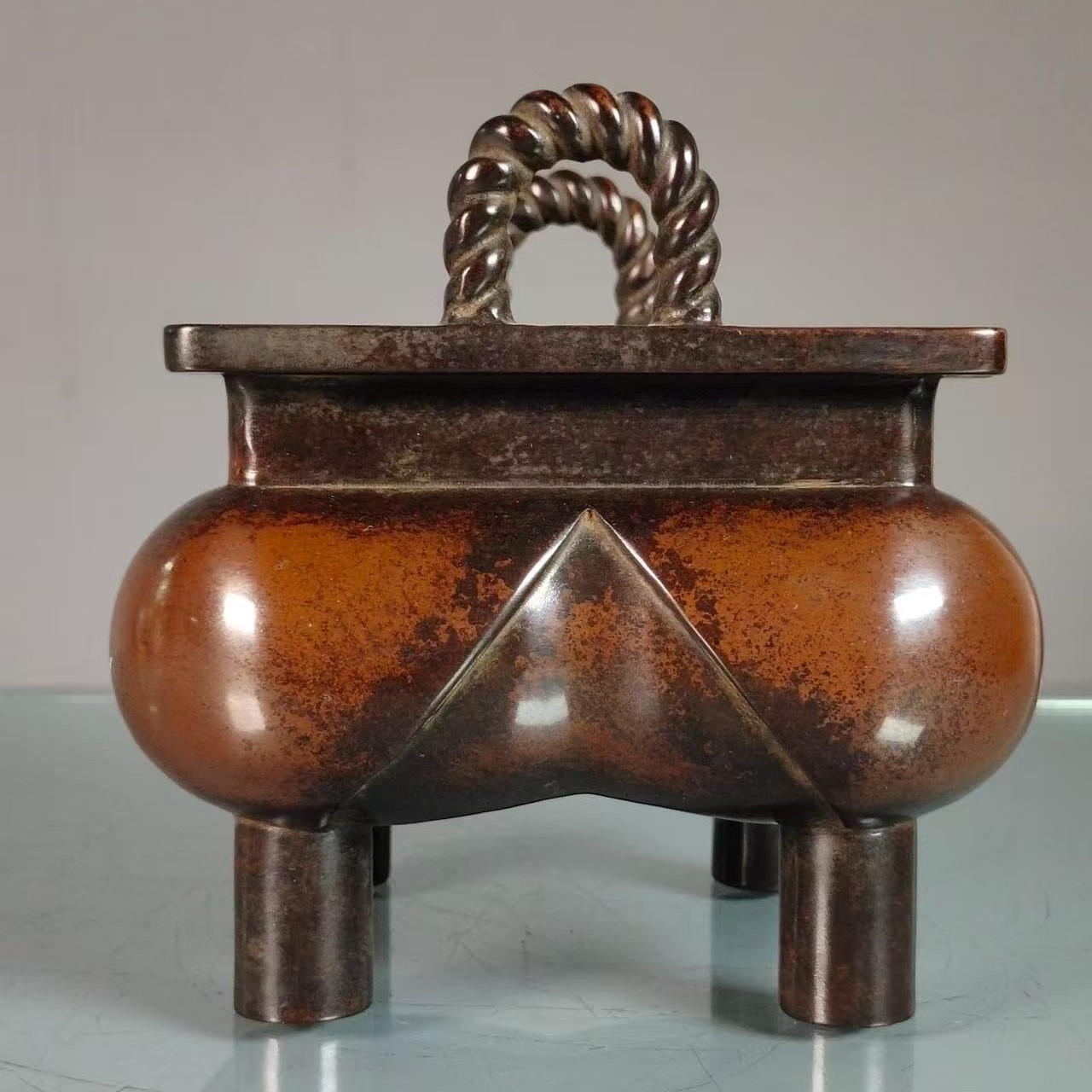 仿古金属搪瓷器具铜品（F236)