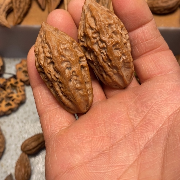 文玩核桃吊坠不错