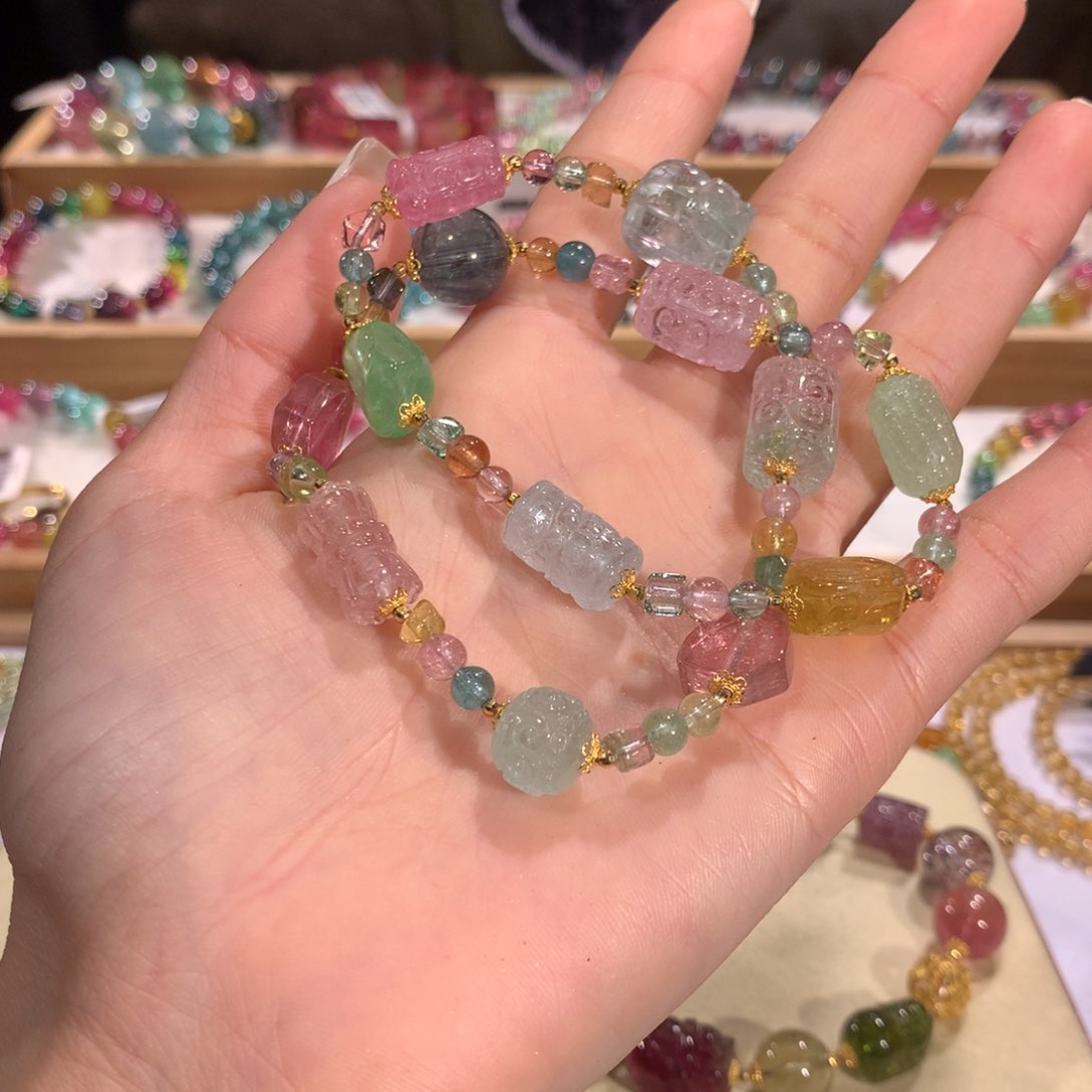 碧玺多样性发货一件未镶嵌你****?