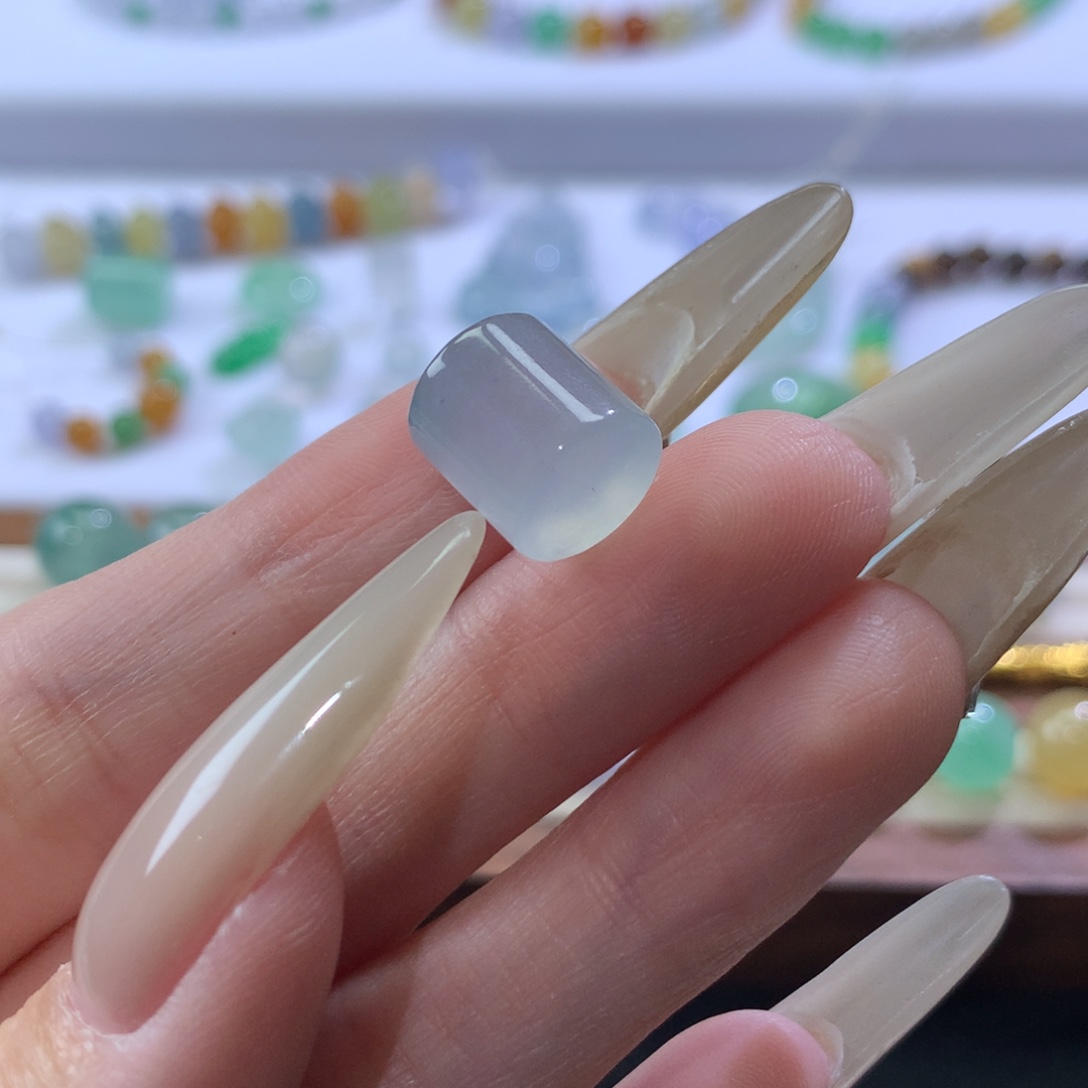 翡翠未镶嵌颈饰桶珠10.1*9.7