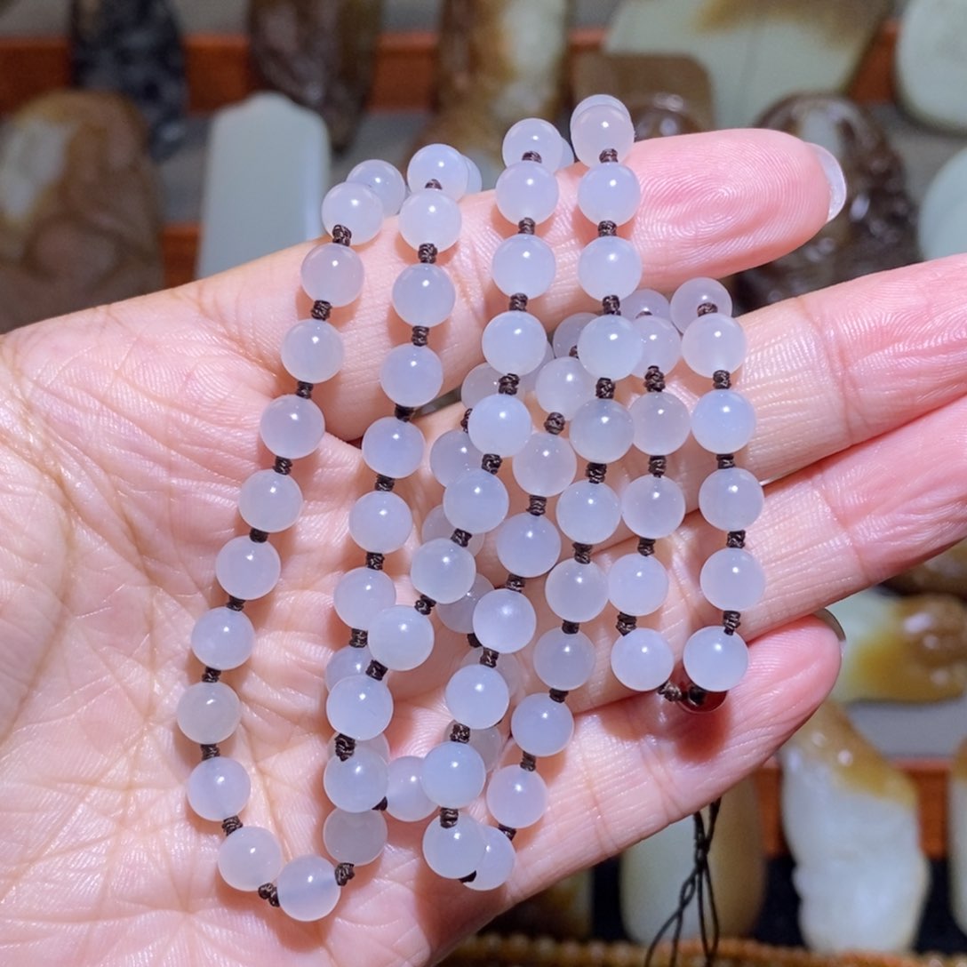 毛衣链未镶嵌和田玉卡6