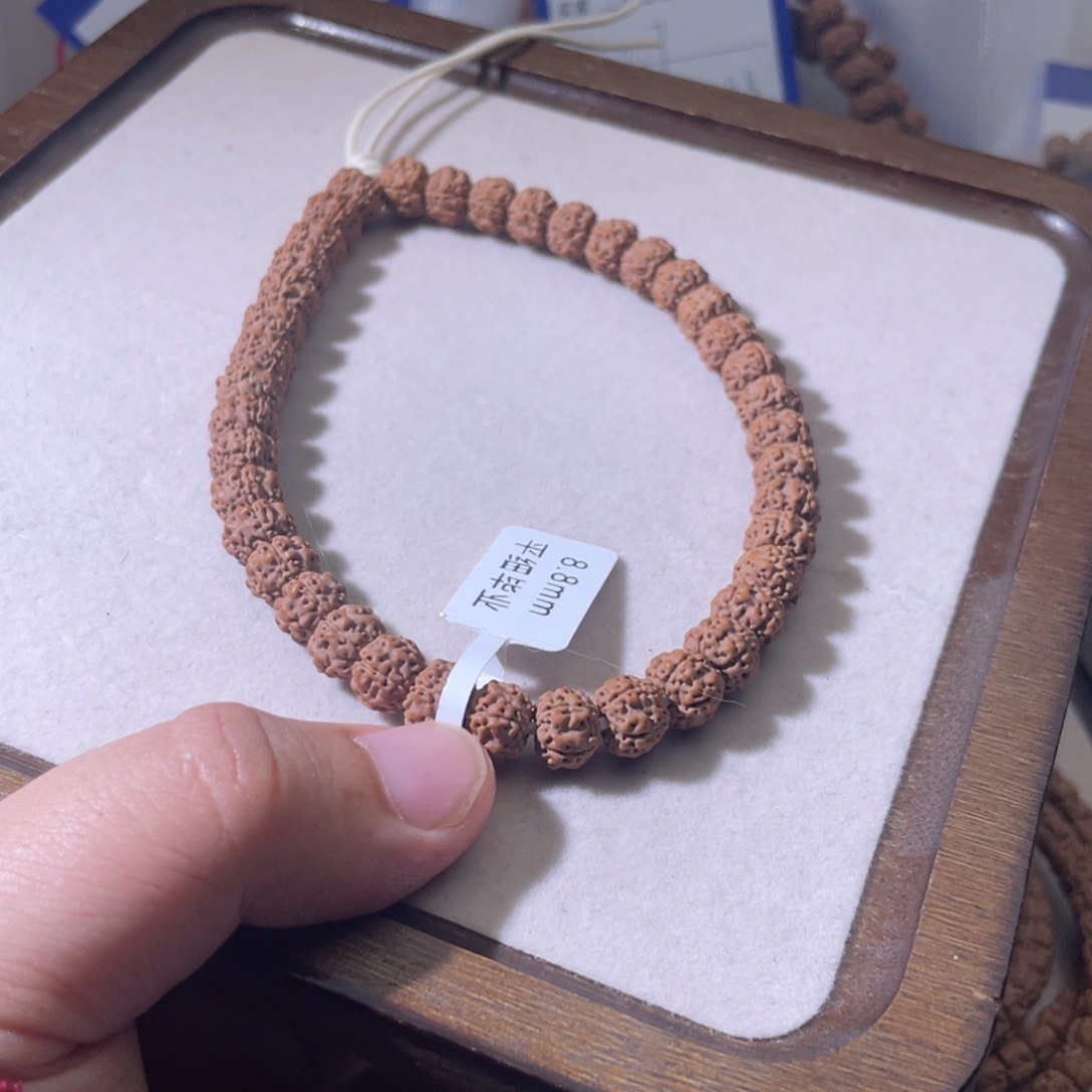 金刚菩提吊坠贝**湖平细毕业8.8