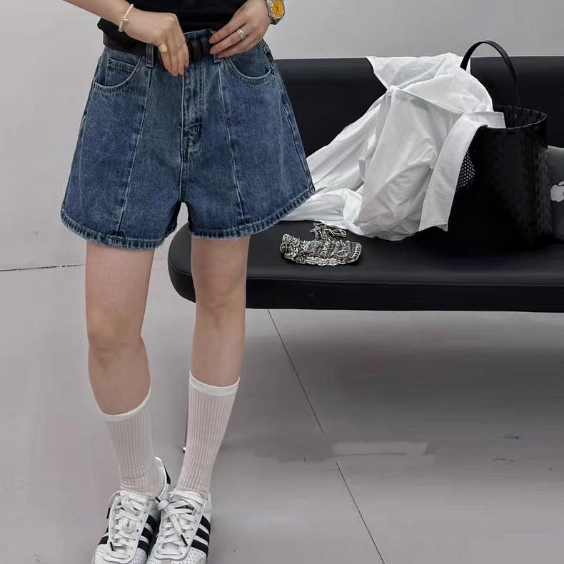 【郁儿严选】夏季设计感显瘦休闲阔腿A字热裤复古高腰直筒牛仔短裤