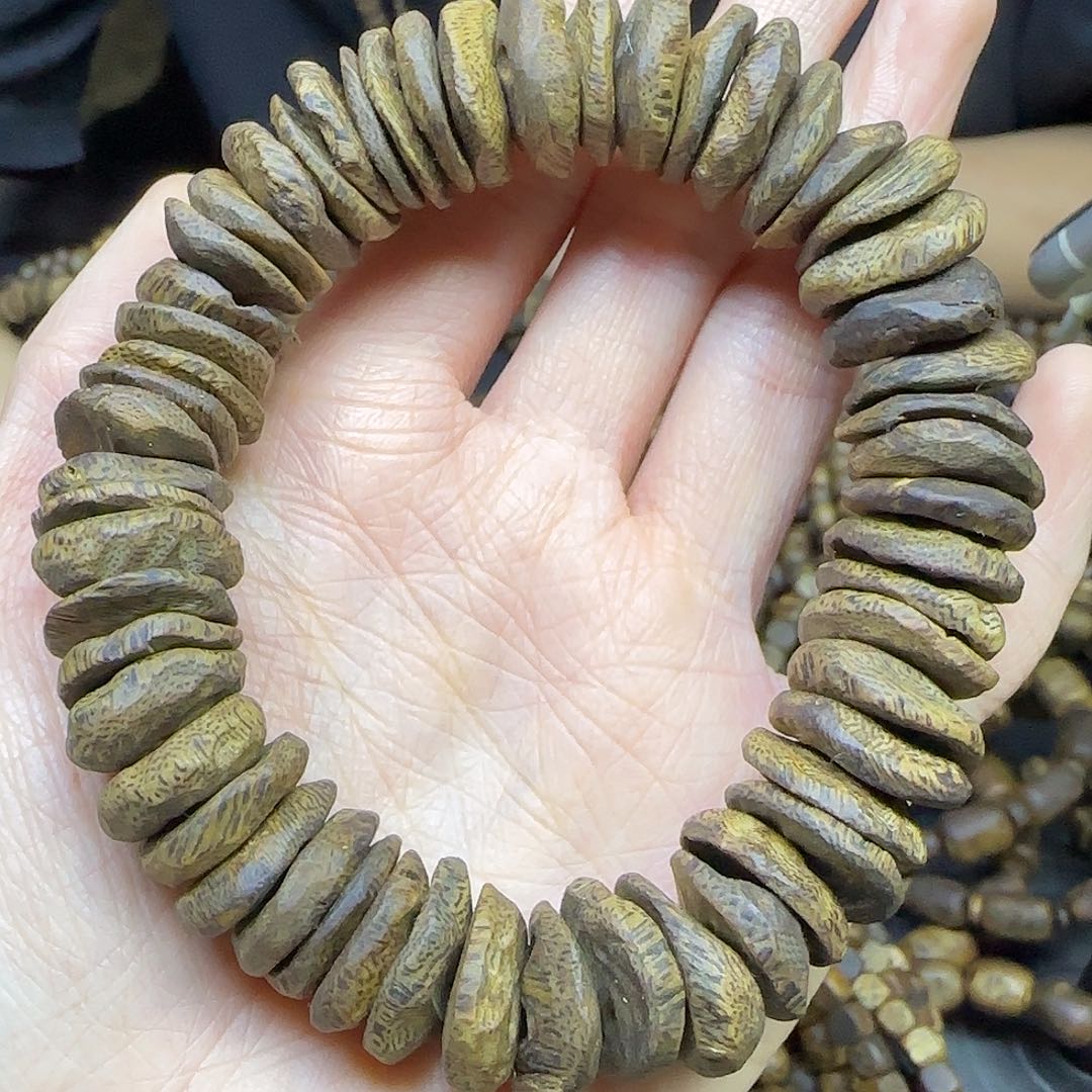 沉香沉香碎屑+沉水浮树丁包壳单圈29克加