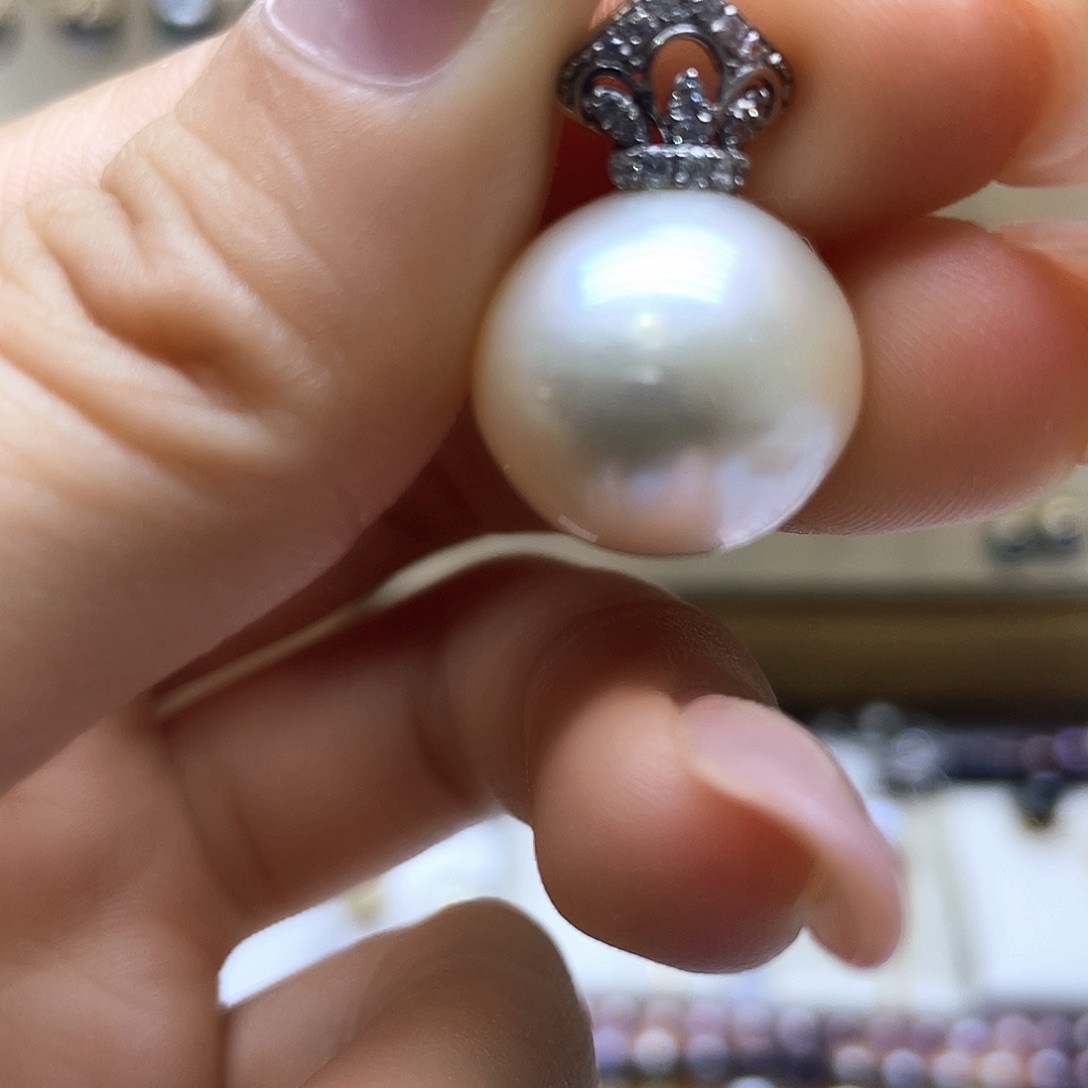 海水珍珠颈饰18K金镶嵌