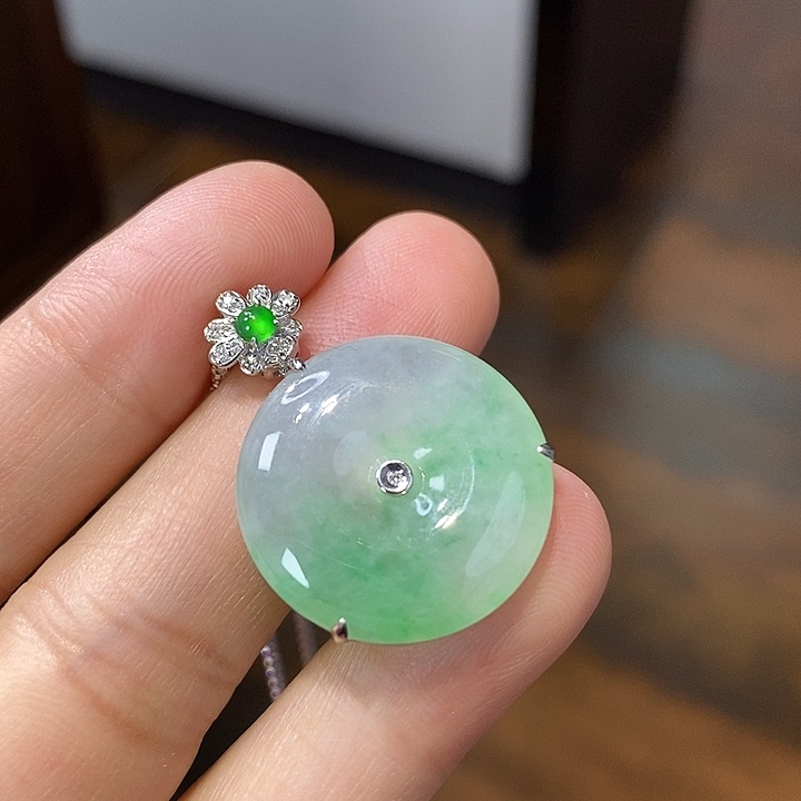 翡翠18K金镶嵌吊坠(不含链)