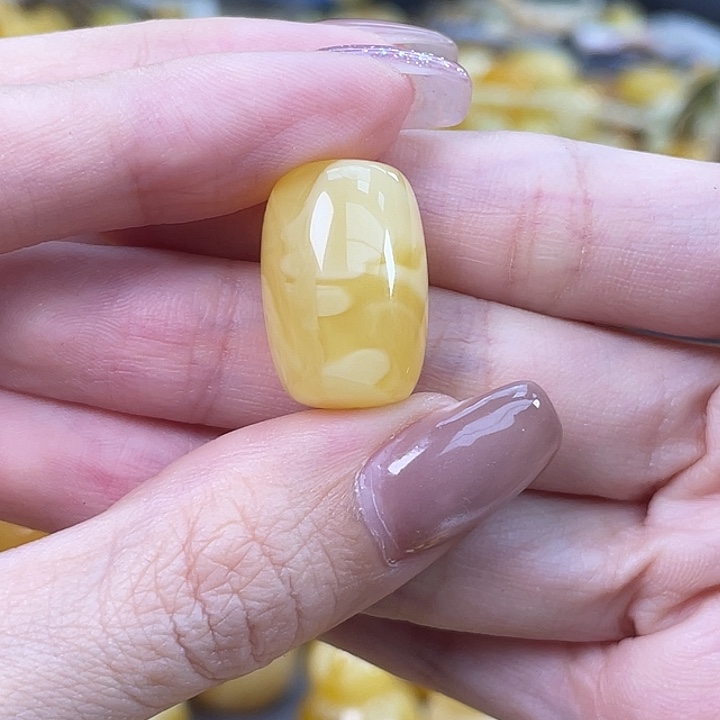 琥珀未镶嵌珠宝奇石琥珀蜜蜡J110