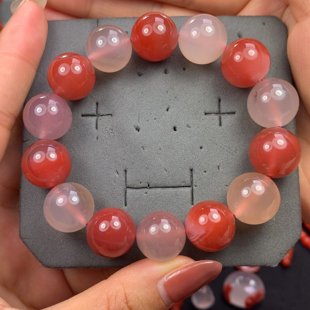 南红玛瑙手串未镶嵌