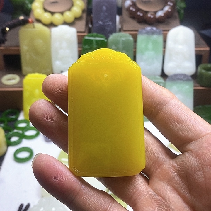 和田玉未镶嵌挂件