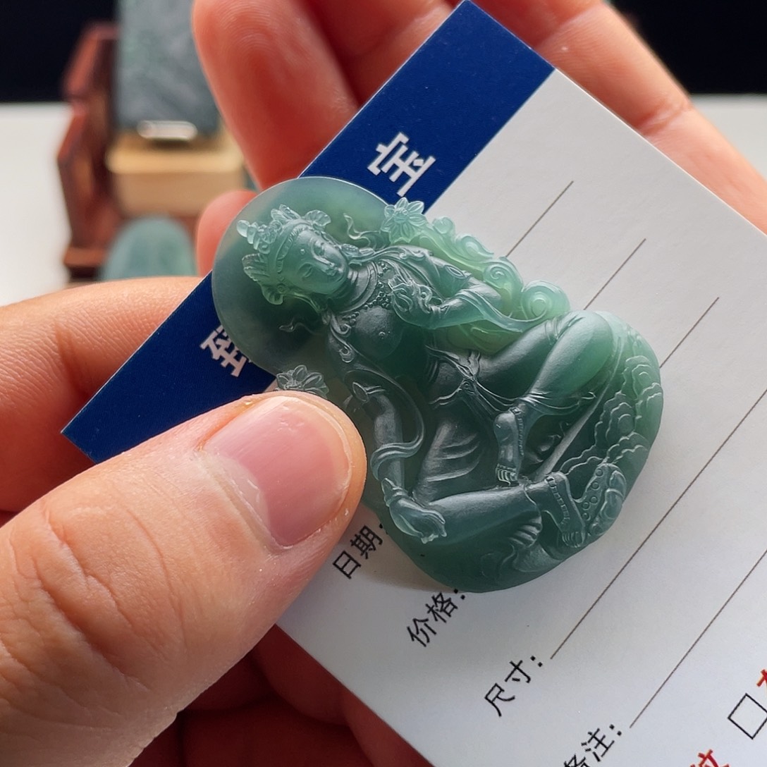 定制翡翠未镶嵌这****了度母观音