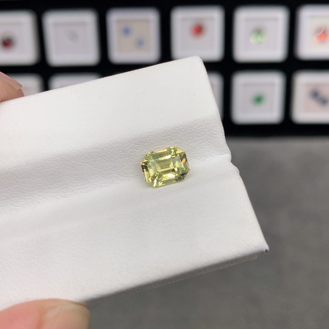 金绿宝石裸石1.68克拉