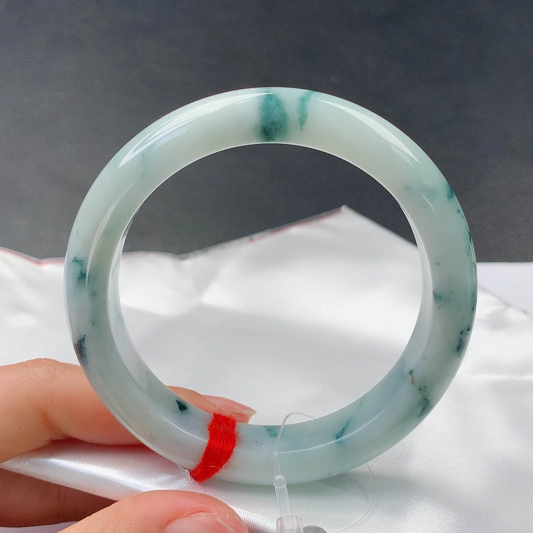 翡翠手镯未镶嵌58正56