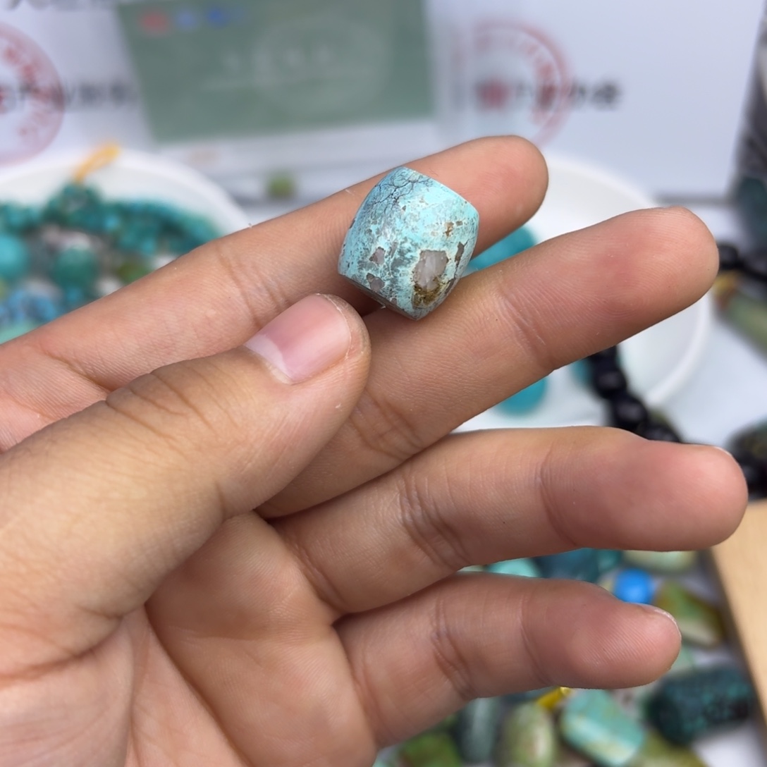 南红玛瑙未镶嵌绿松石