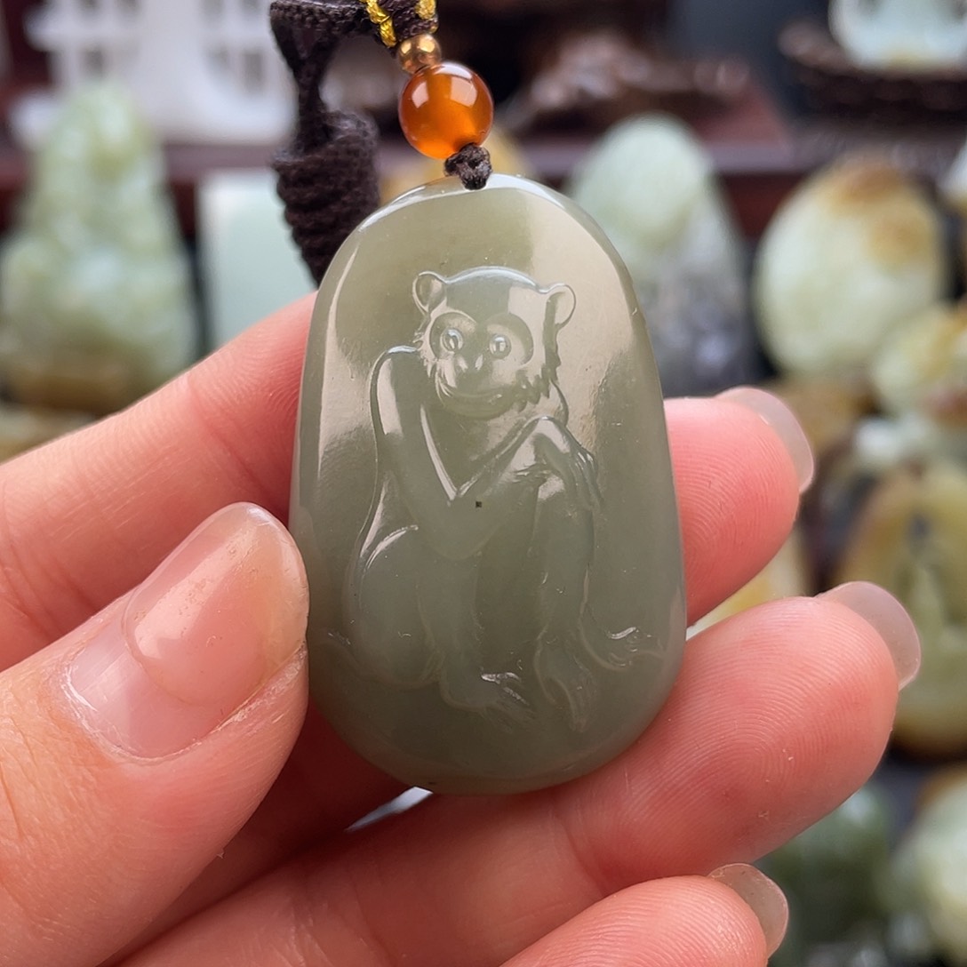 和田玉颈饰未镶嵌