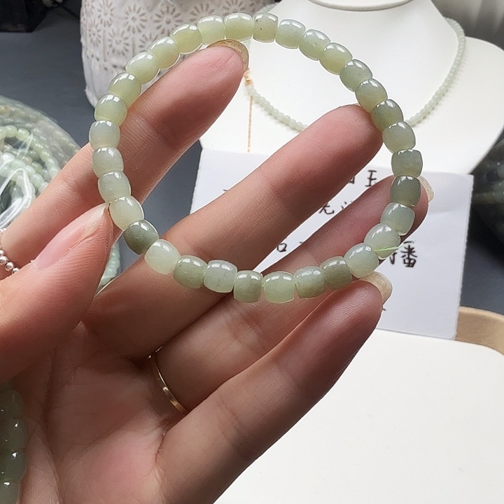 未镶嵌手链和田玉2