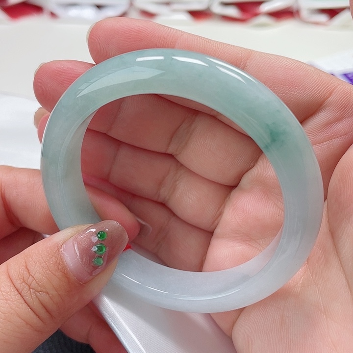 翡翠手镯未镶嵌缅甸翡翠手镯56圈