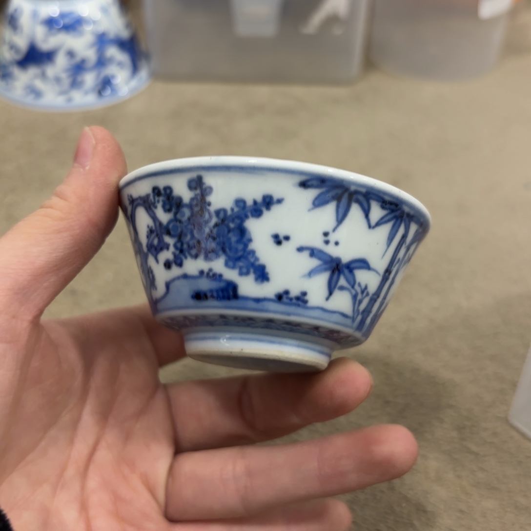 瓷片非常好看漂亮的物品 