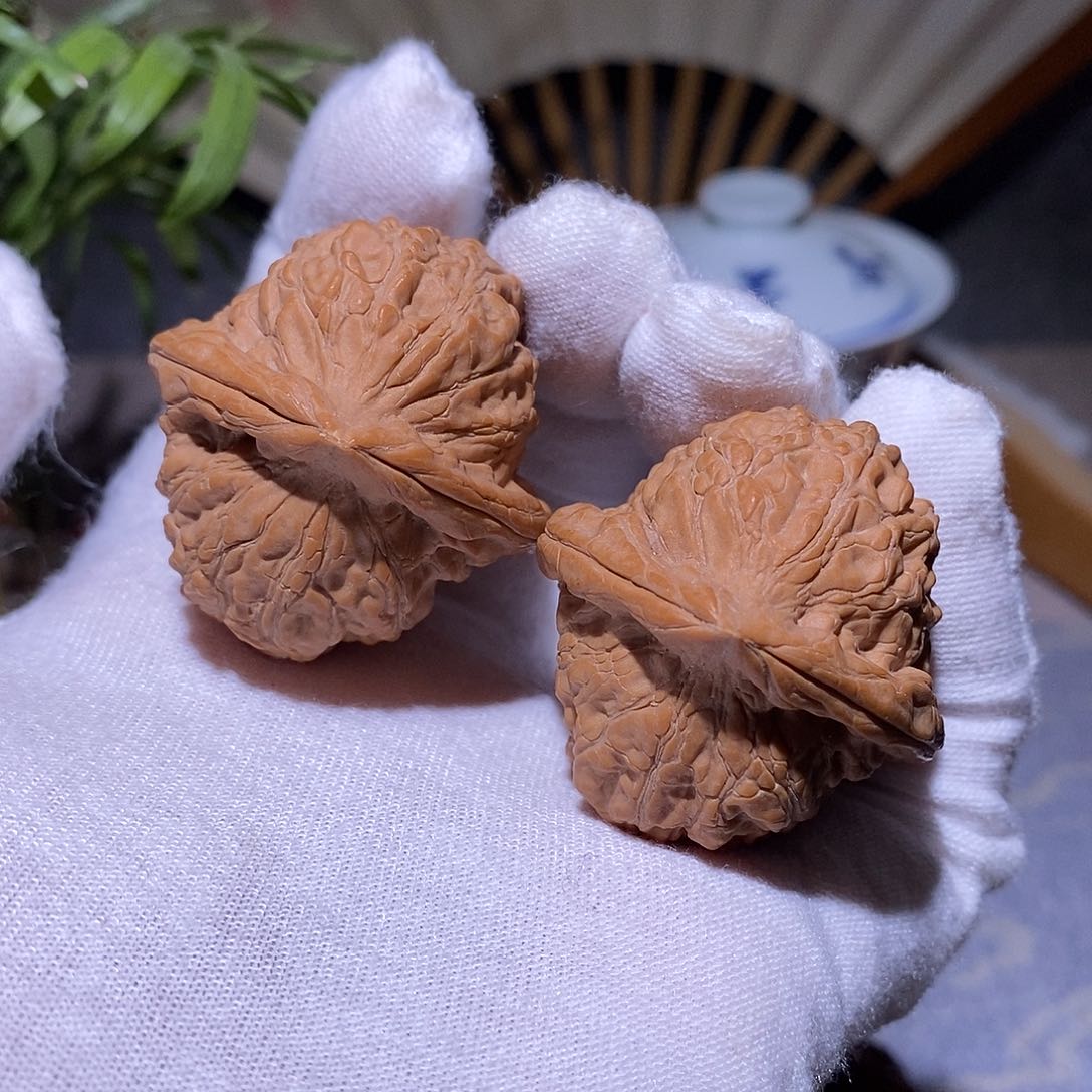 文玩核桃吊坠Y***.37赤龙