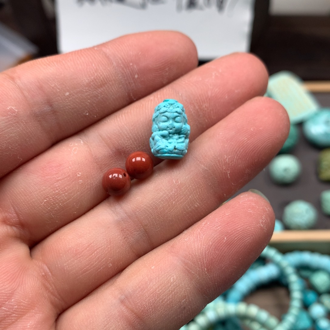 南红玛瑙雕刻未镶嵌