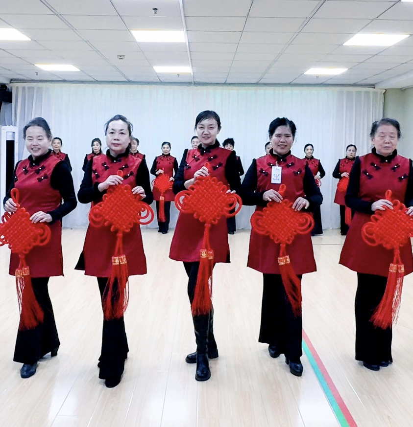 广丽老师定制中国结（ 舞美走秀《拜新年》专用）