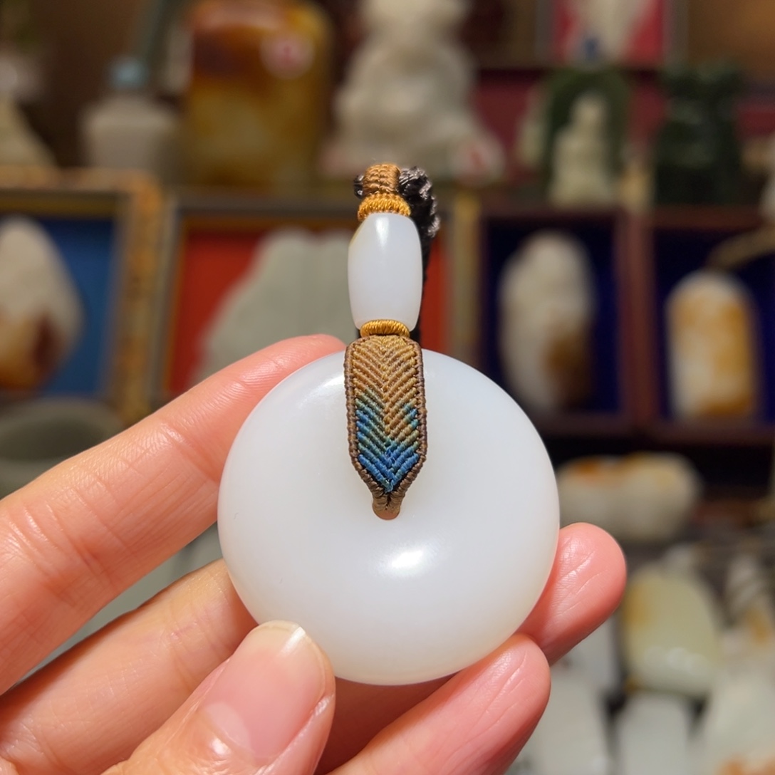 喵***喵和田玉未镶嵌挂件