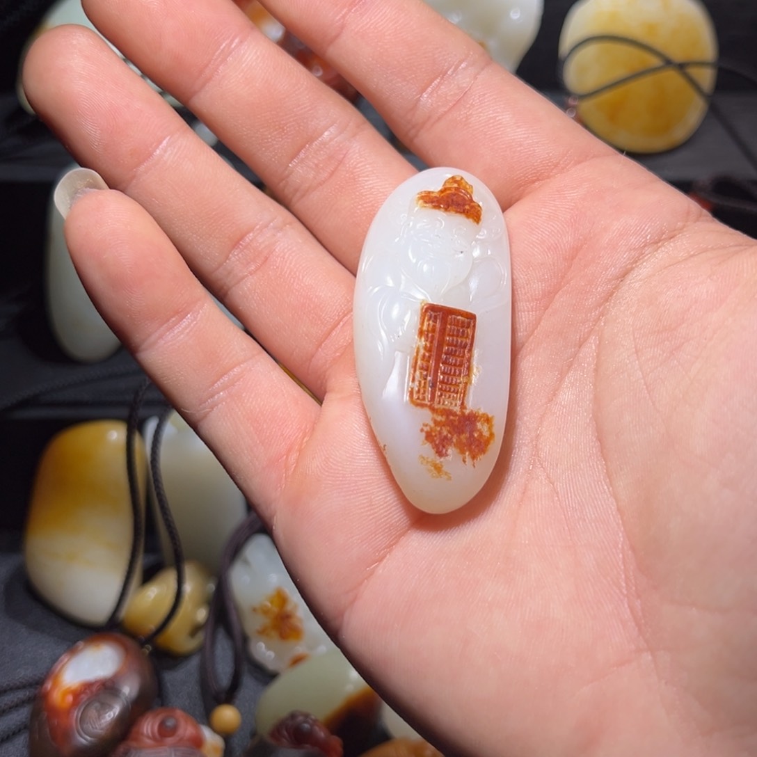 和田玉颈饰未镶嵌