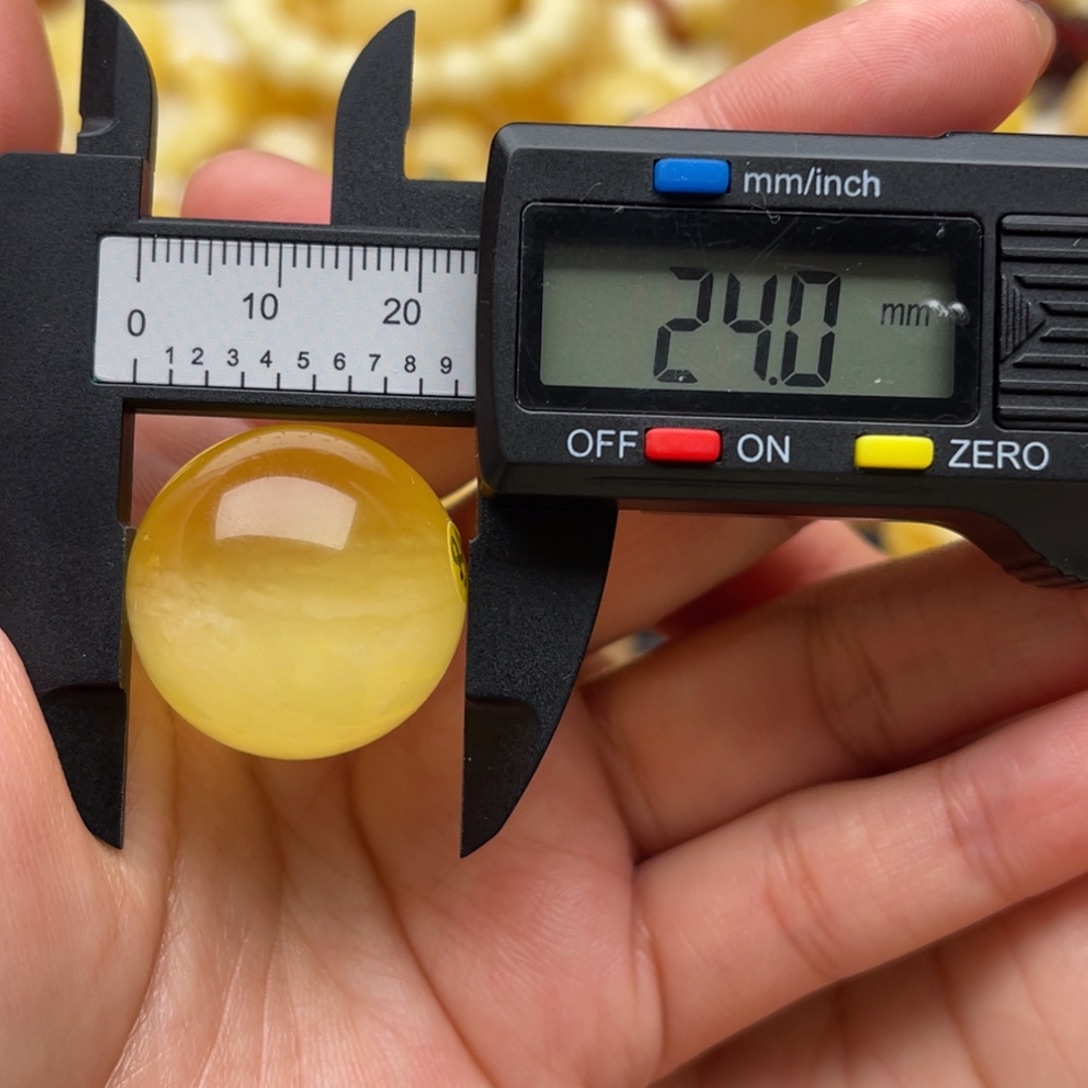 琥珀未镶嵌裸石蜜蜡圆珠笑