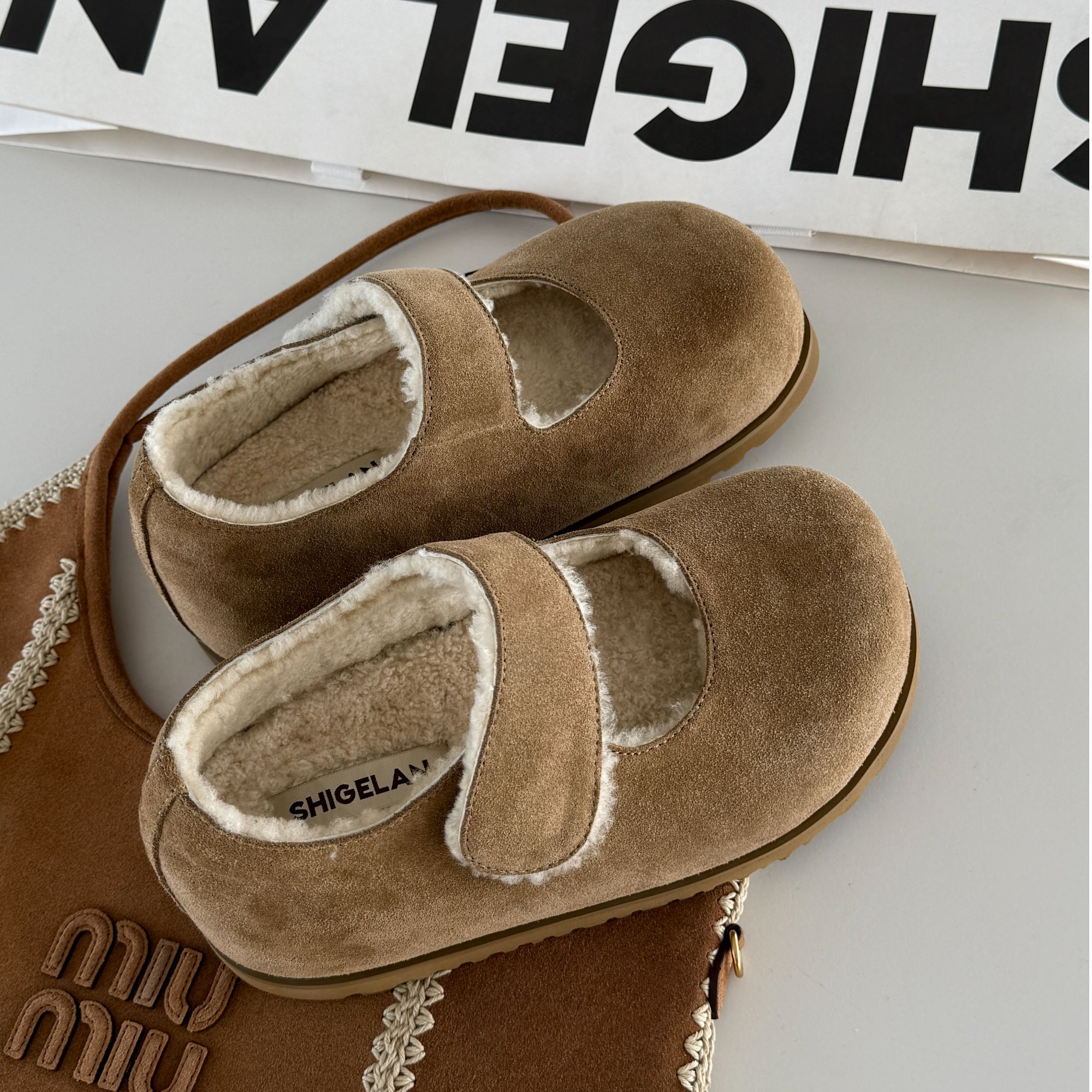 诗歌兰真皮女鞋2025冬季新款魔术贴羊毛保暖厚底玛丽珍鞋女棉鞋