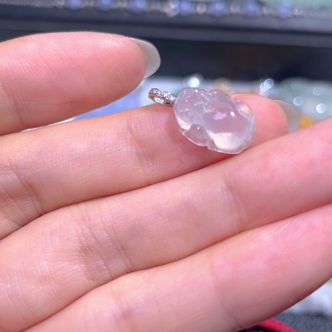 颈饰18K金镶嵌翡翠翡翠
