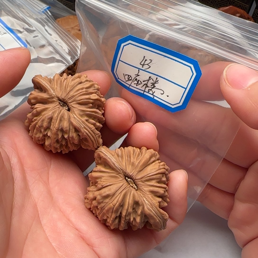 文玩核桃把件释*、发发发